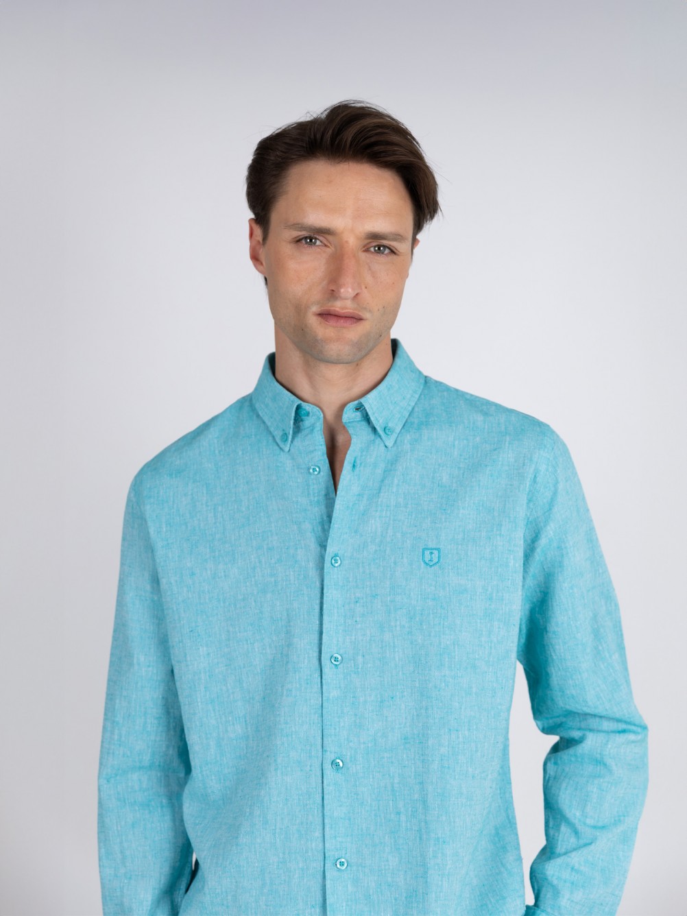 Camisa lisa de linho e algod�o