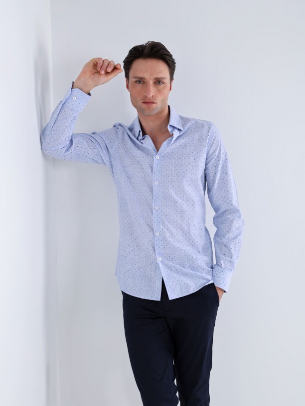 Camisa casual com padro slim fit