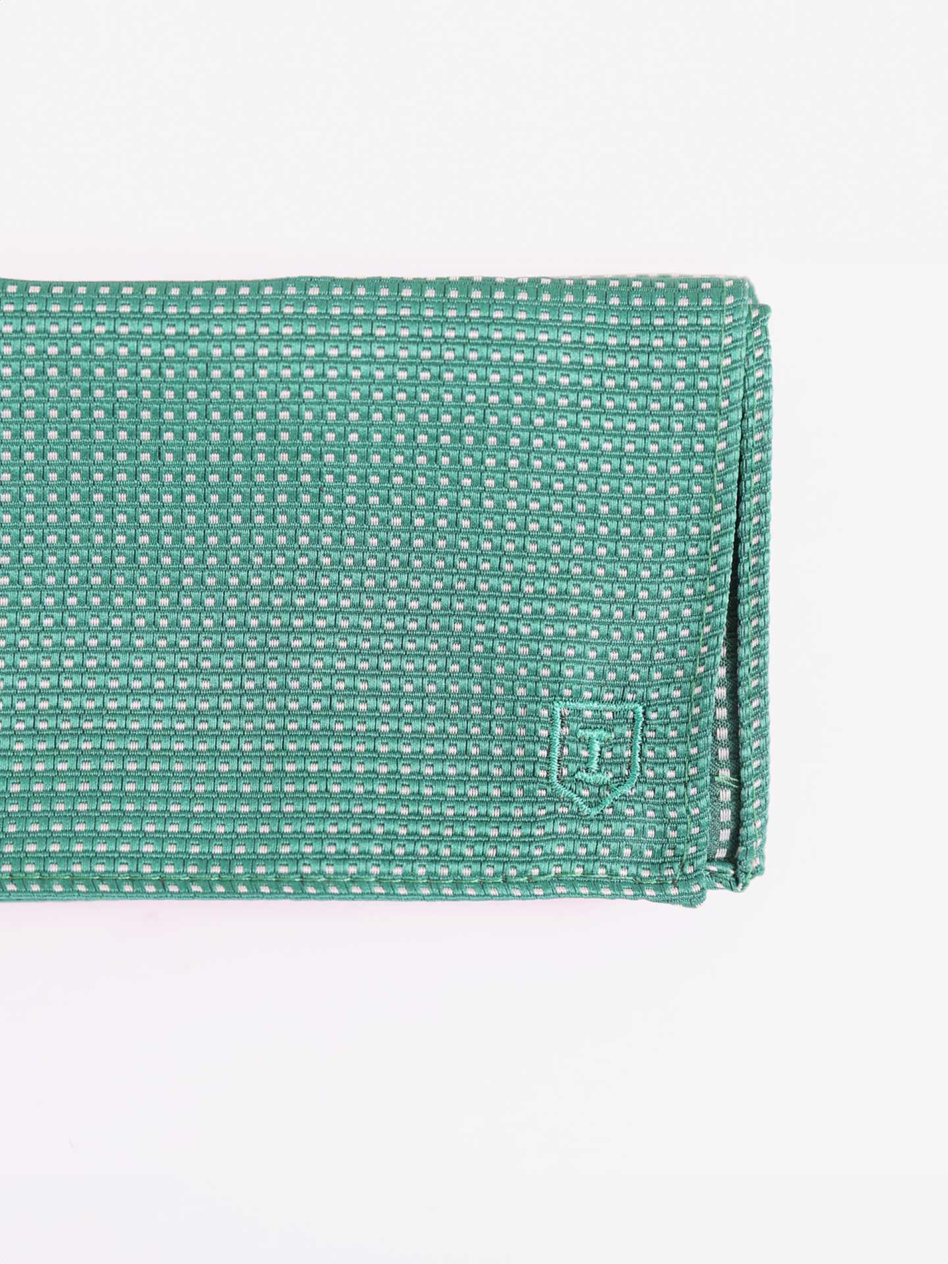 Tie and pocket square set