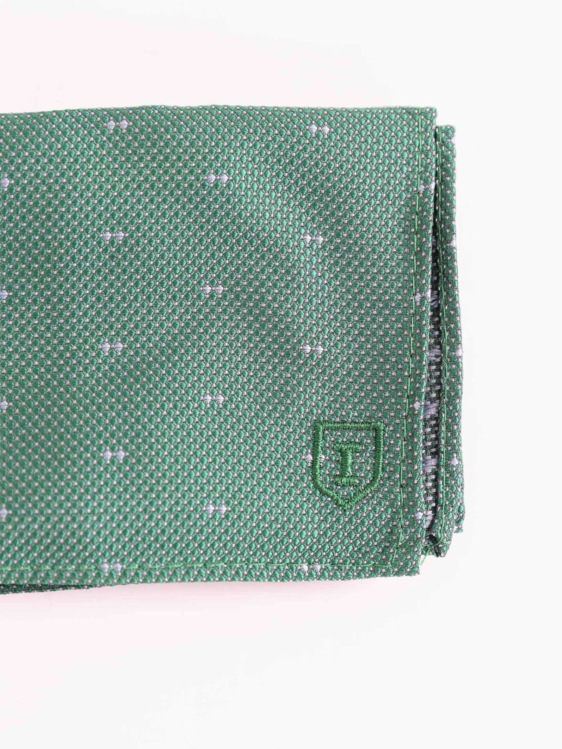 Tie and pocket square set