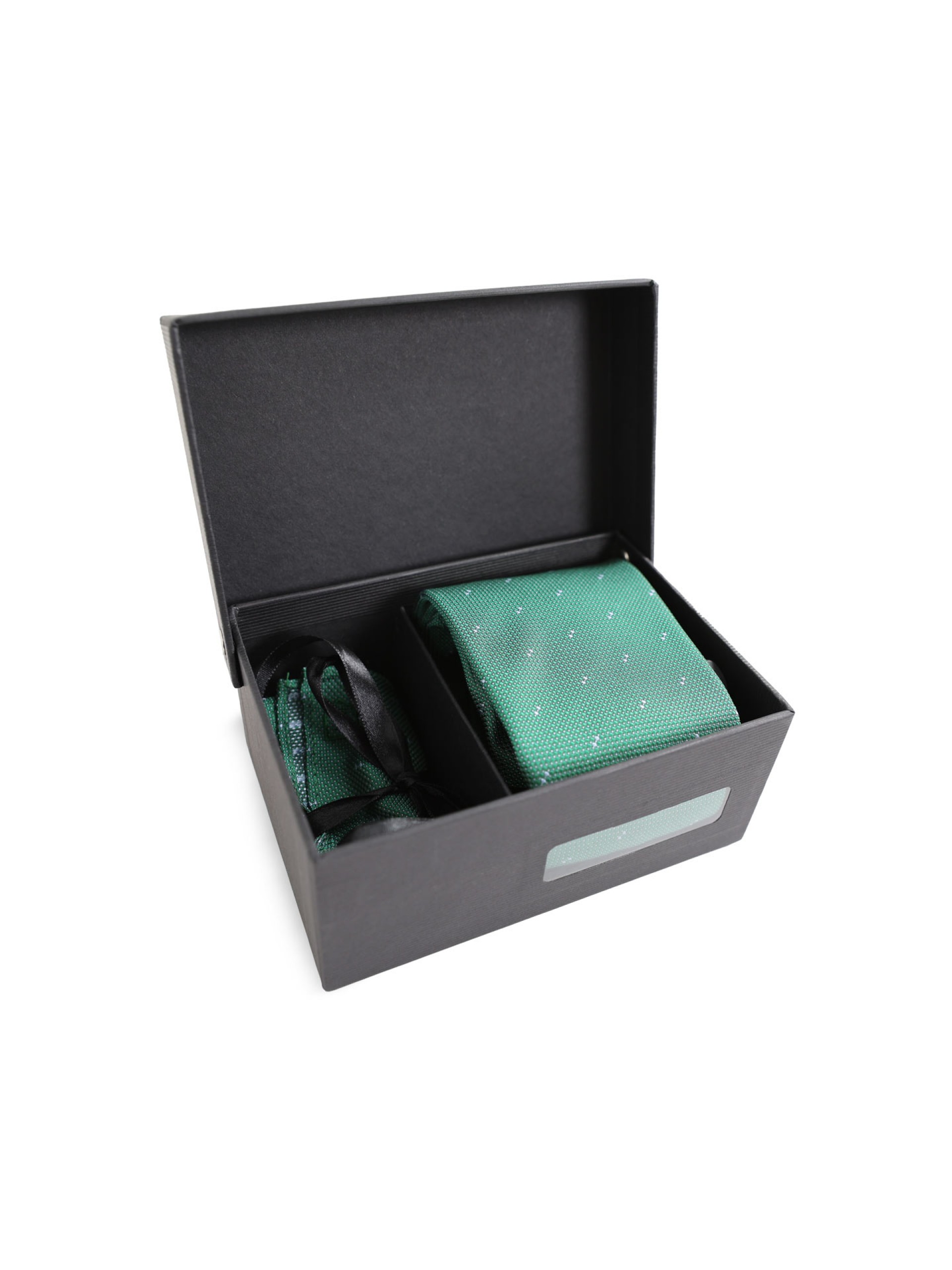 Tie and pocket square set