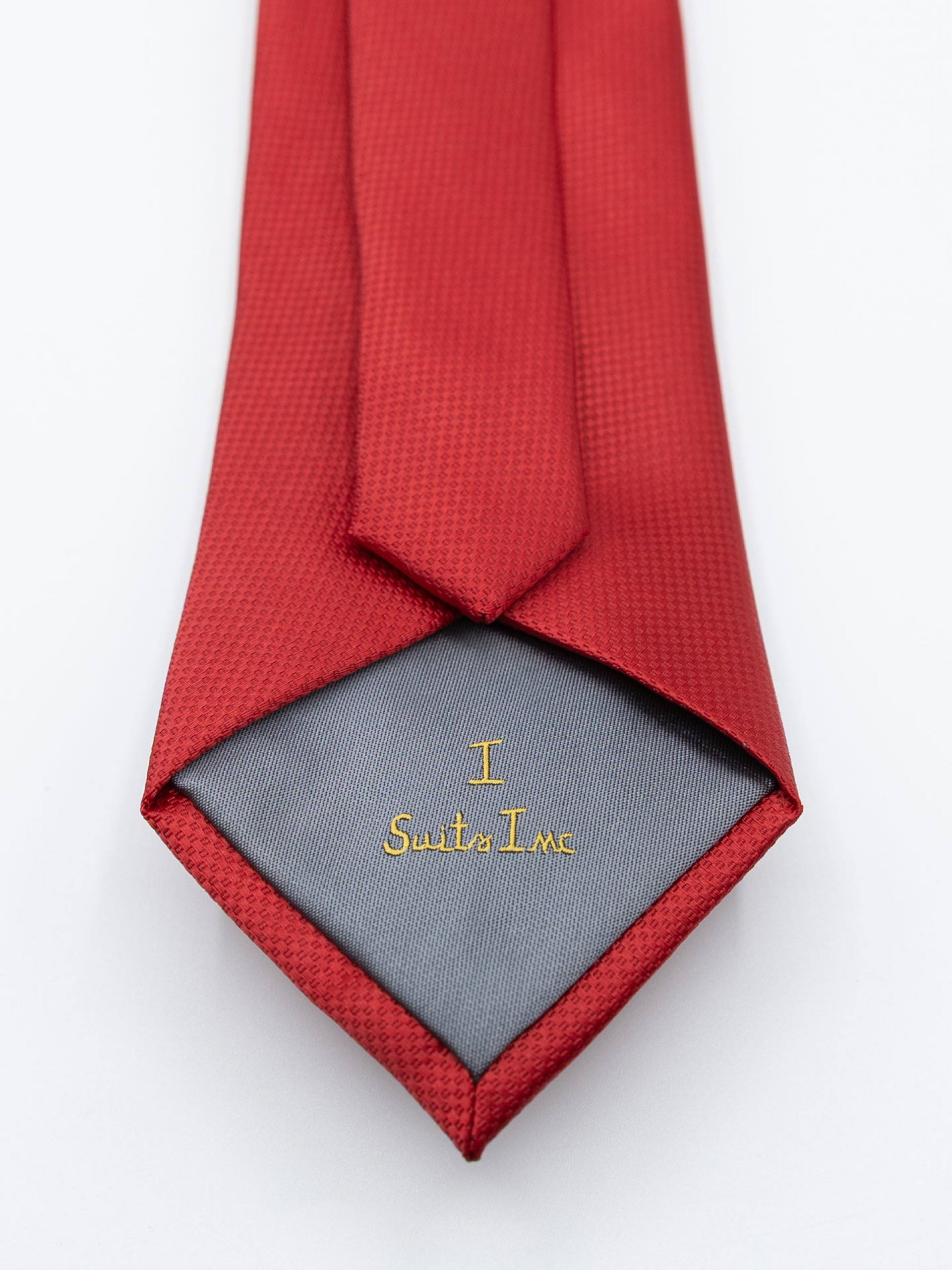 Elegant regular fit tie