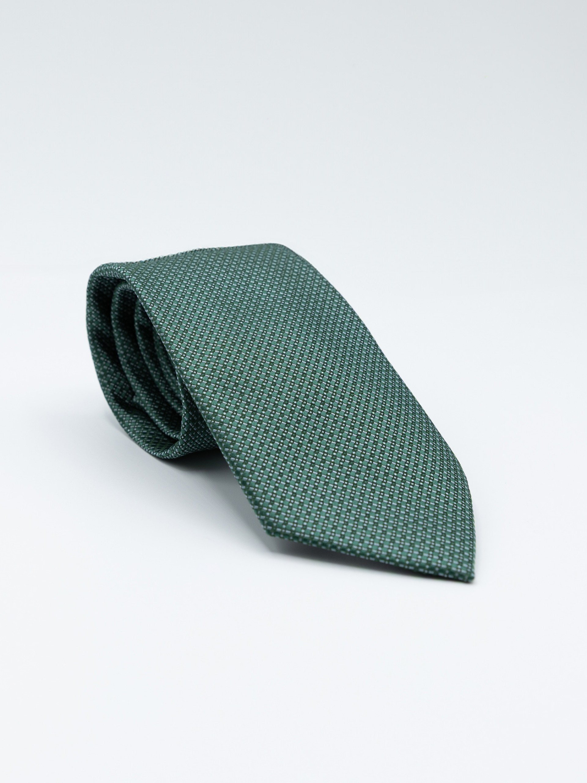 Corbata elegante de corte regular