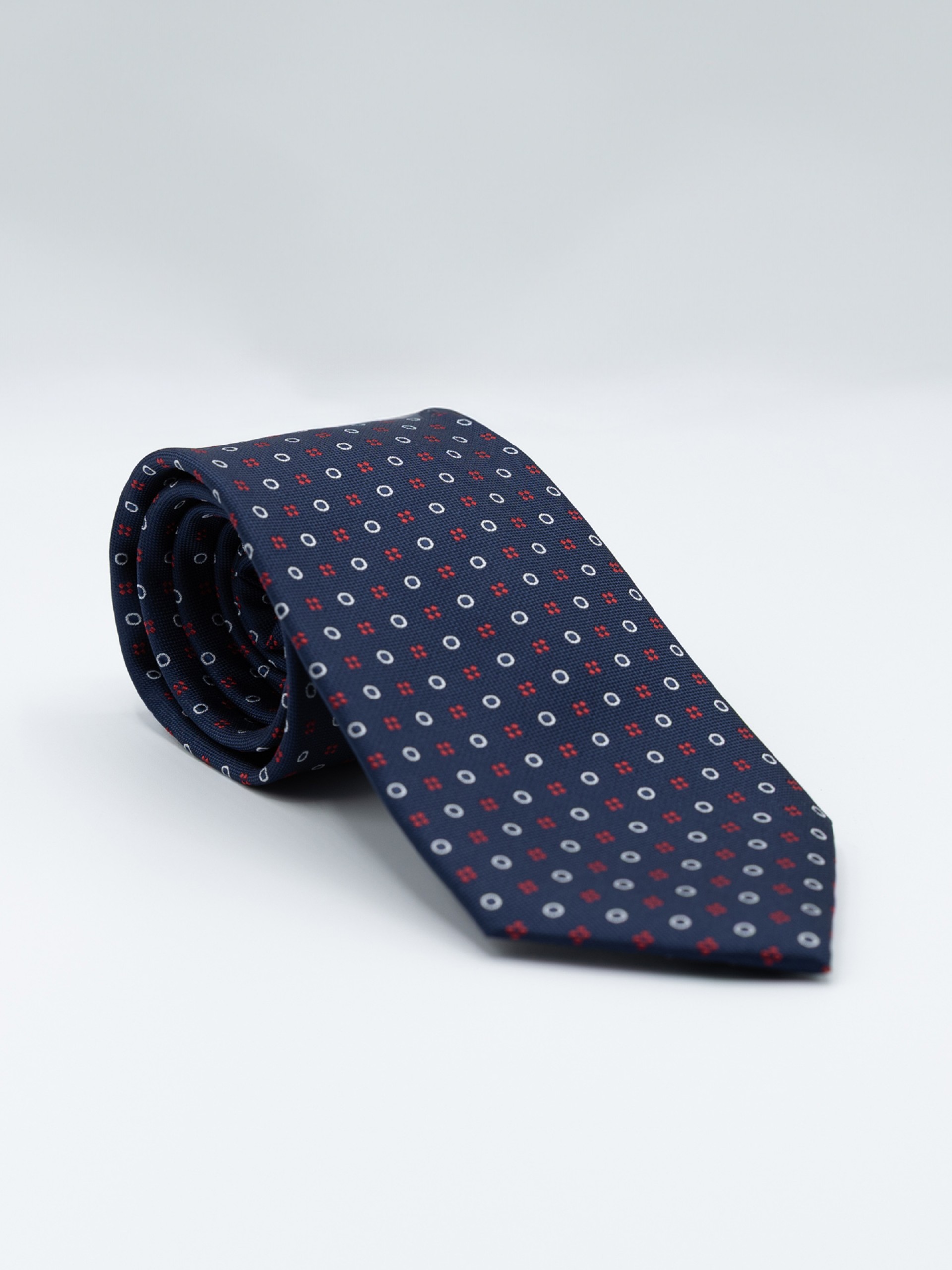 Corbata elegante de corte regular