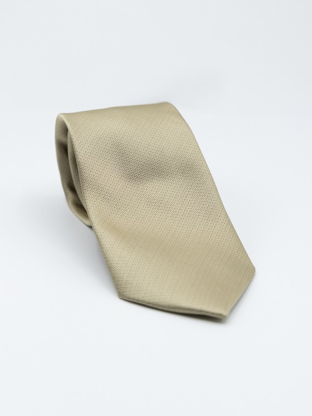 Corbata elegante de corte regular