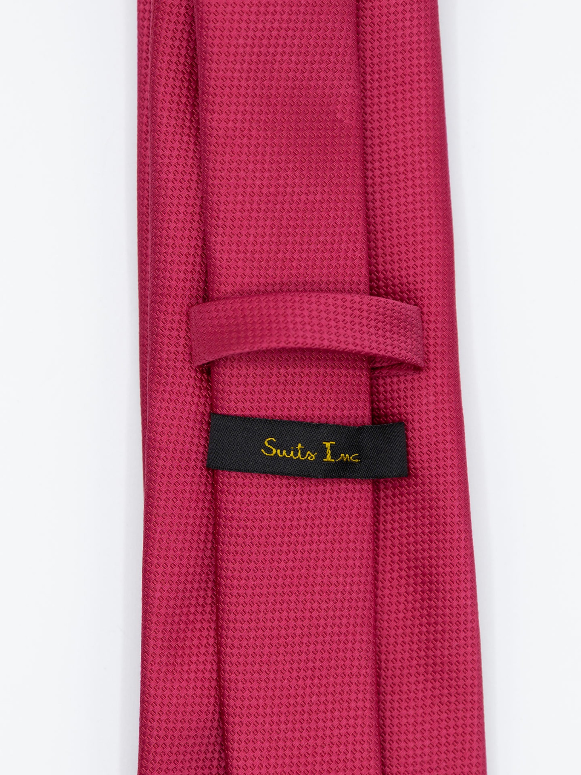 Elegant regular fit tie