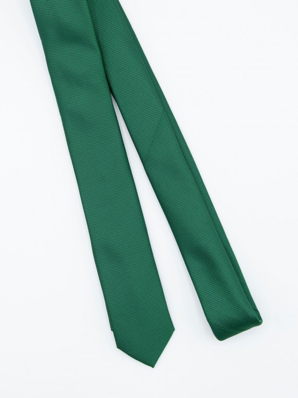 Elegant slim tie