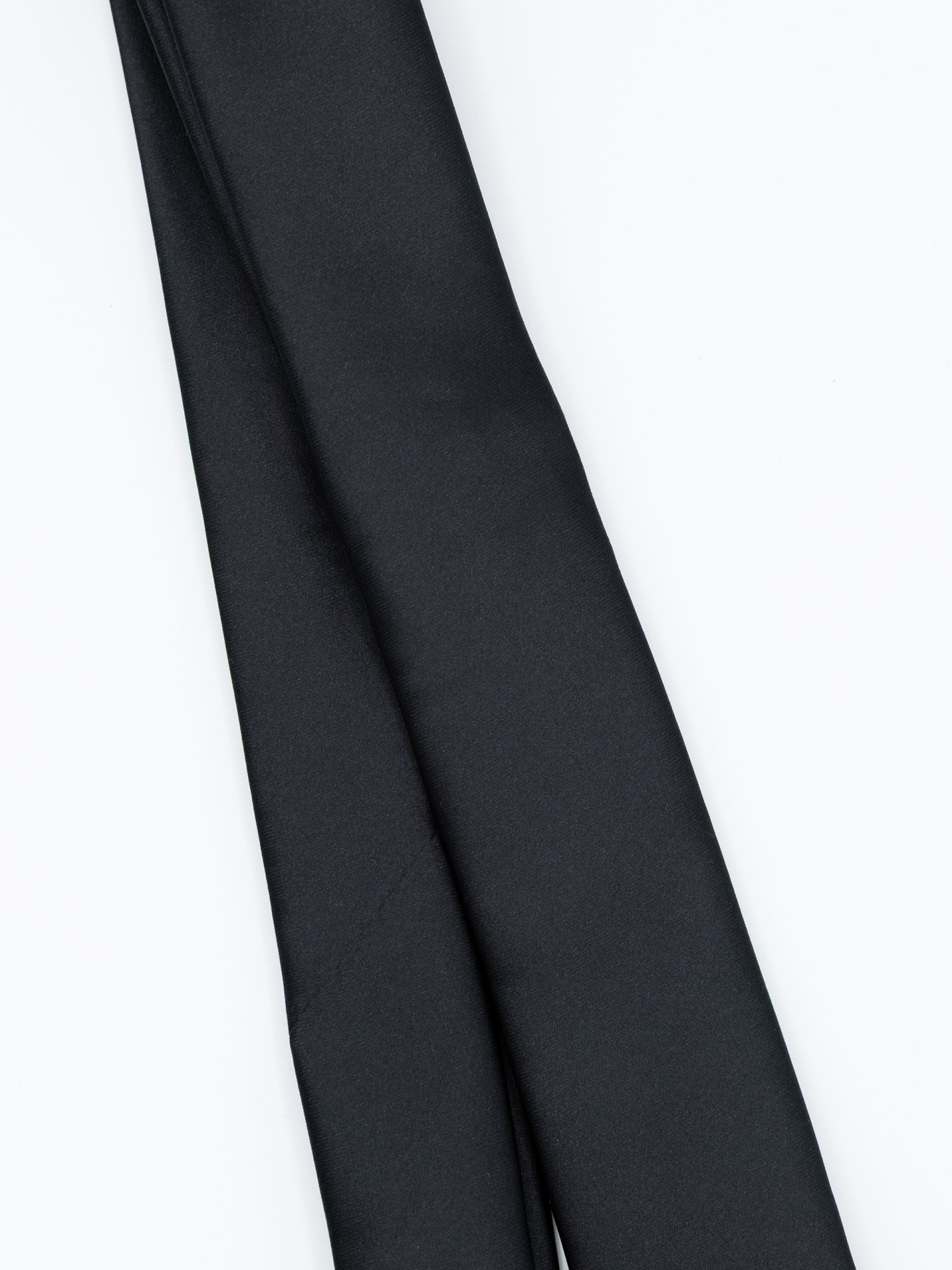 Elegant slim tie
