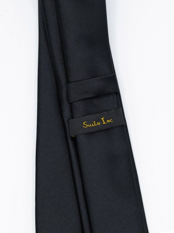 Elegant slim tie