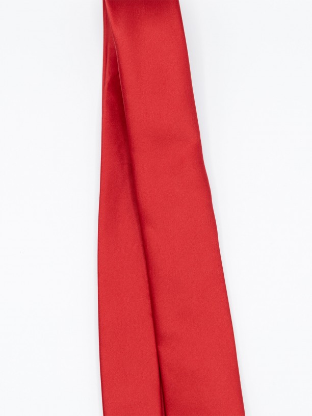 Gravata fina elegante