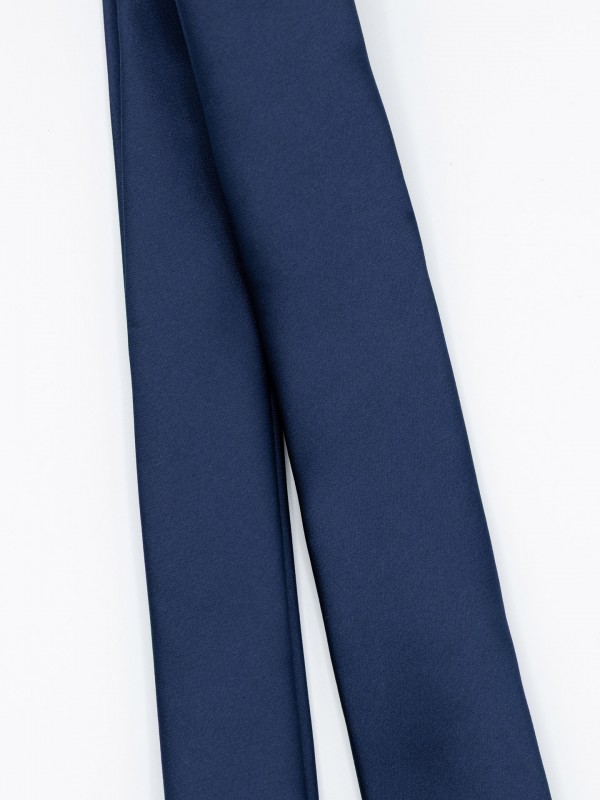 Elegant slim tie Elegant slim tie