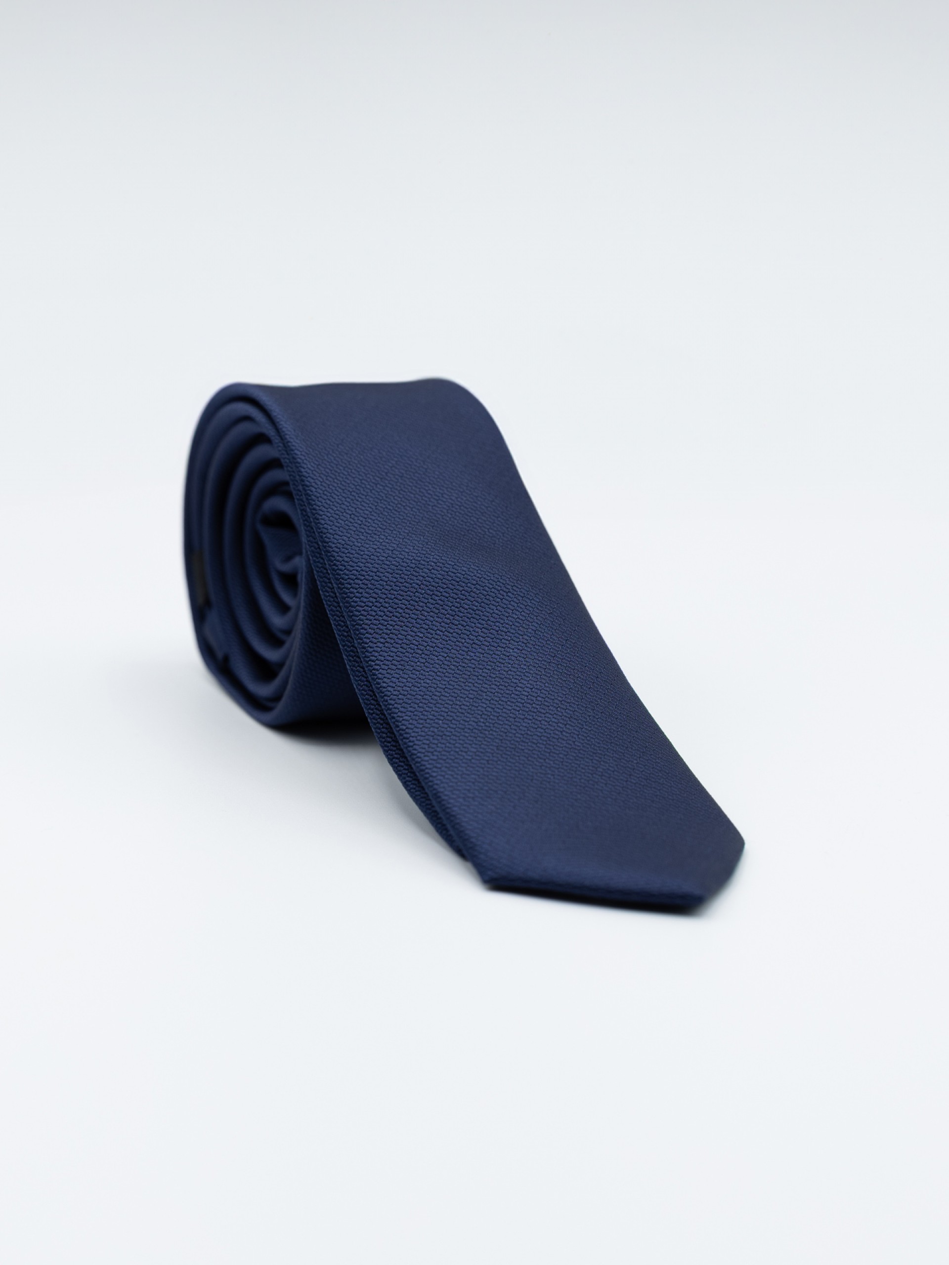 Elegant slim tie