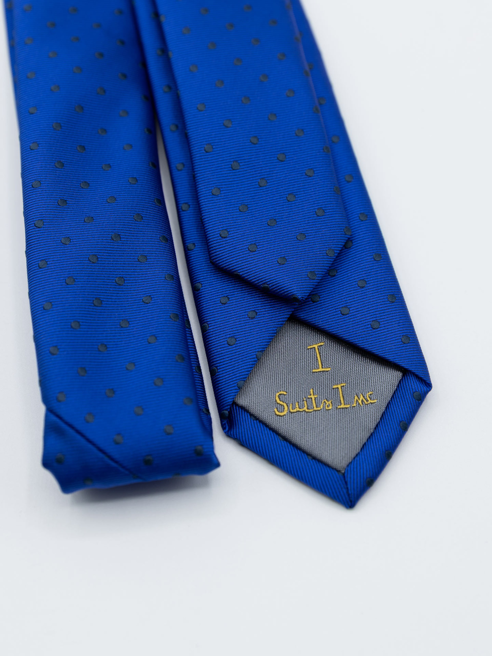 Elegant slim tie