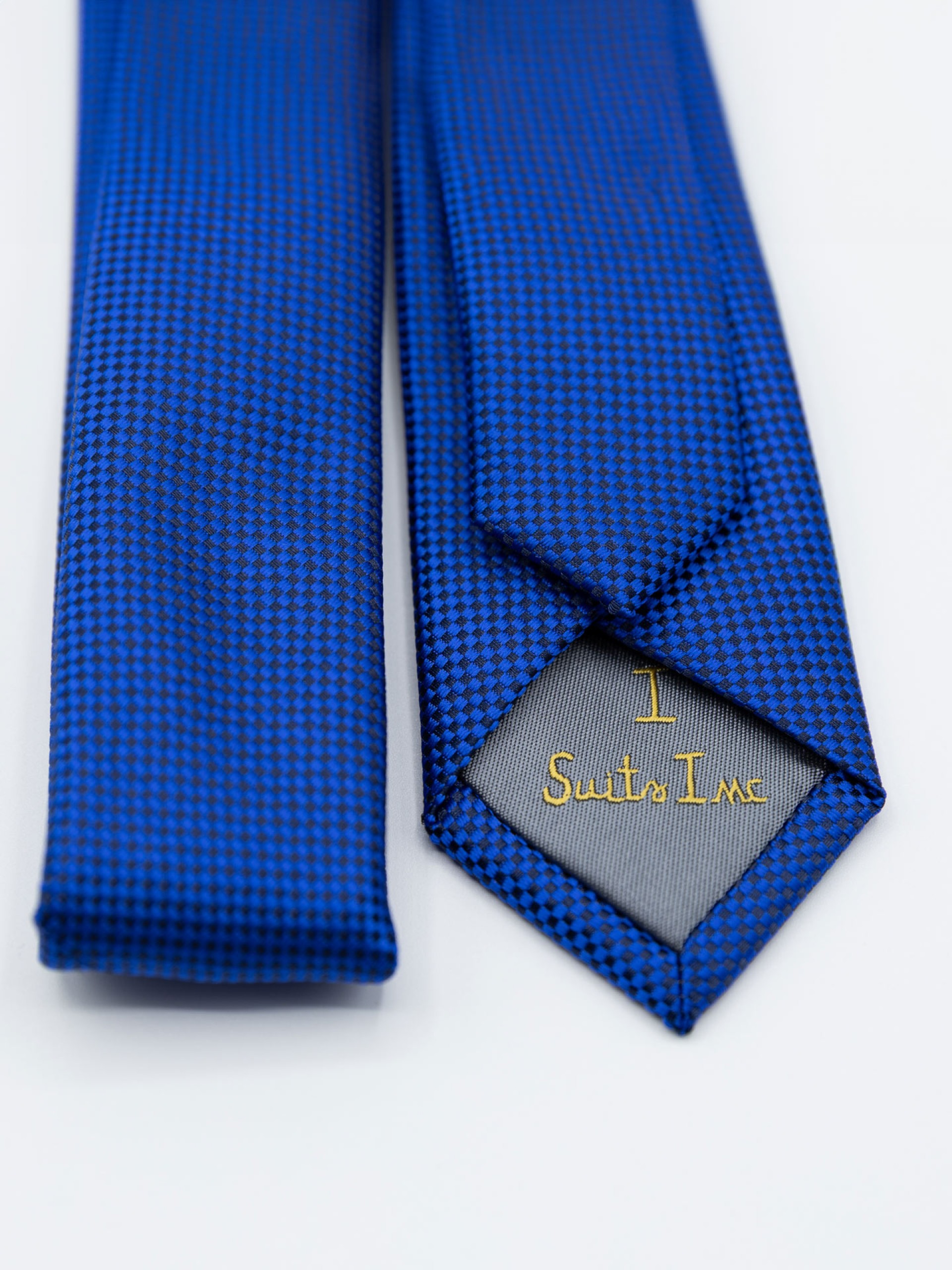 Elegant slim tie