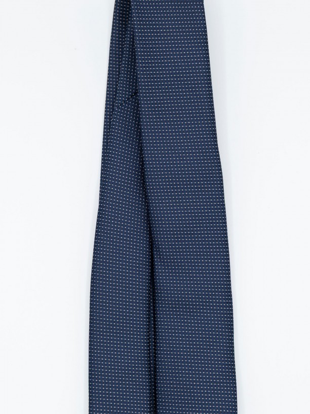 Gravata fina elegante