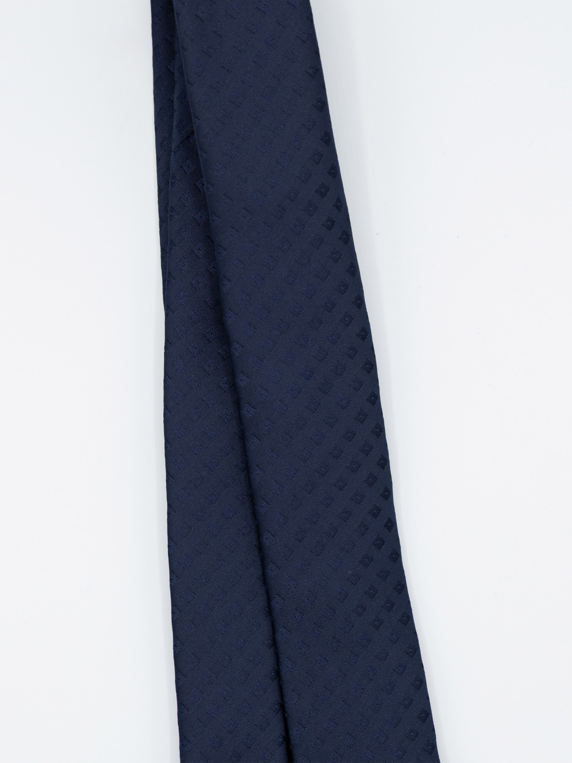 Elegant slim tie