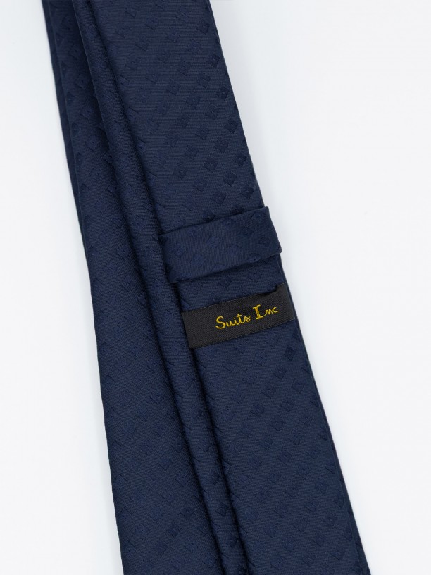 Gravata fina elegante