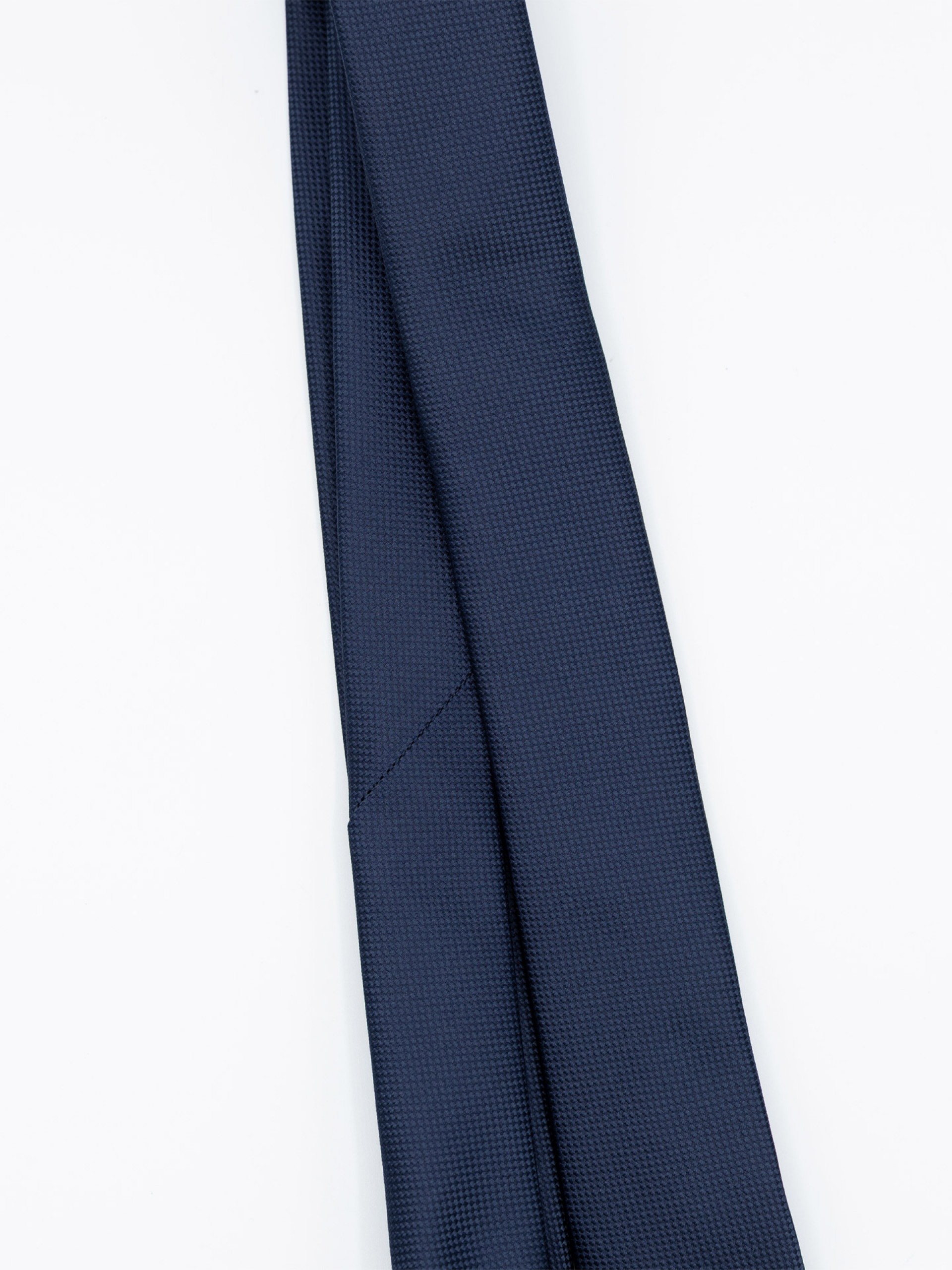 Elegant slim tie