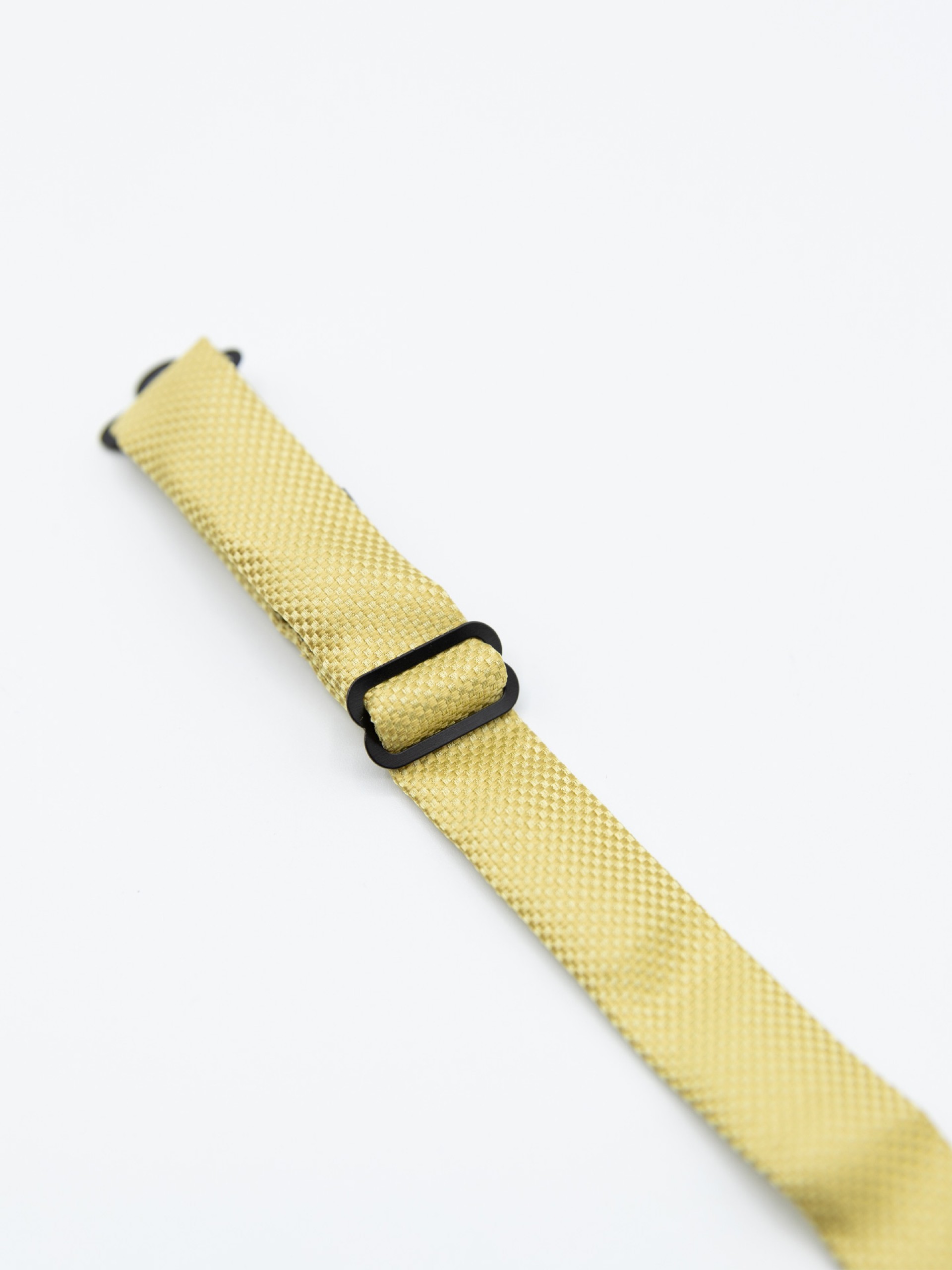 Bow tie with micro pattern