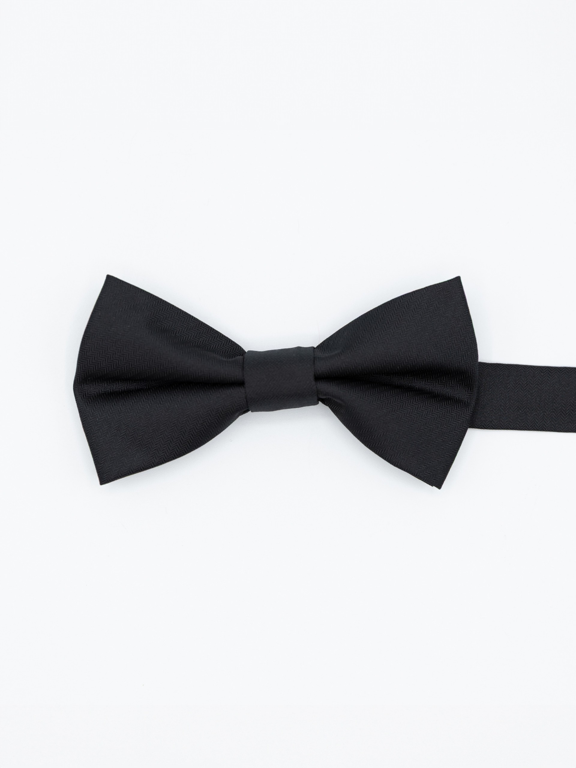 Bow tie with micro pattern