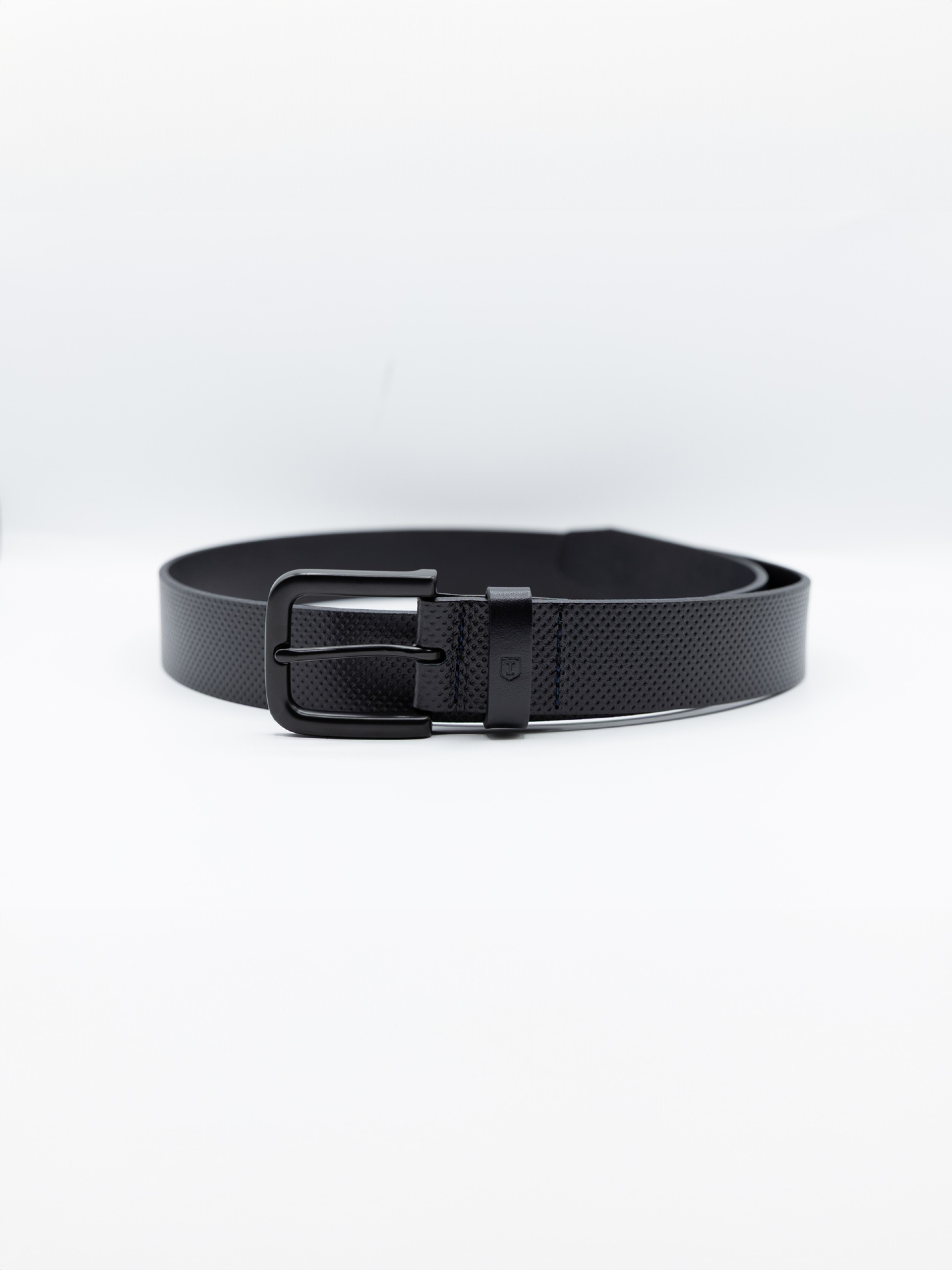 Leather casual belt