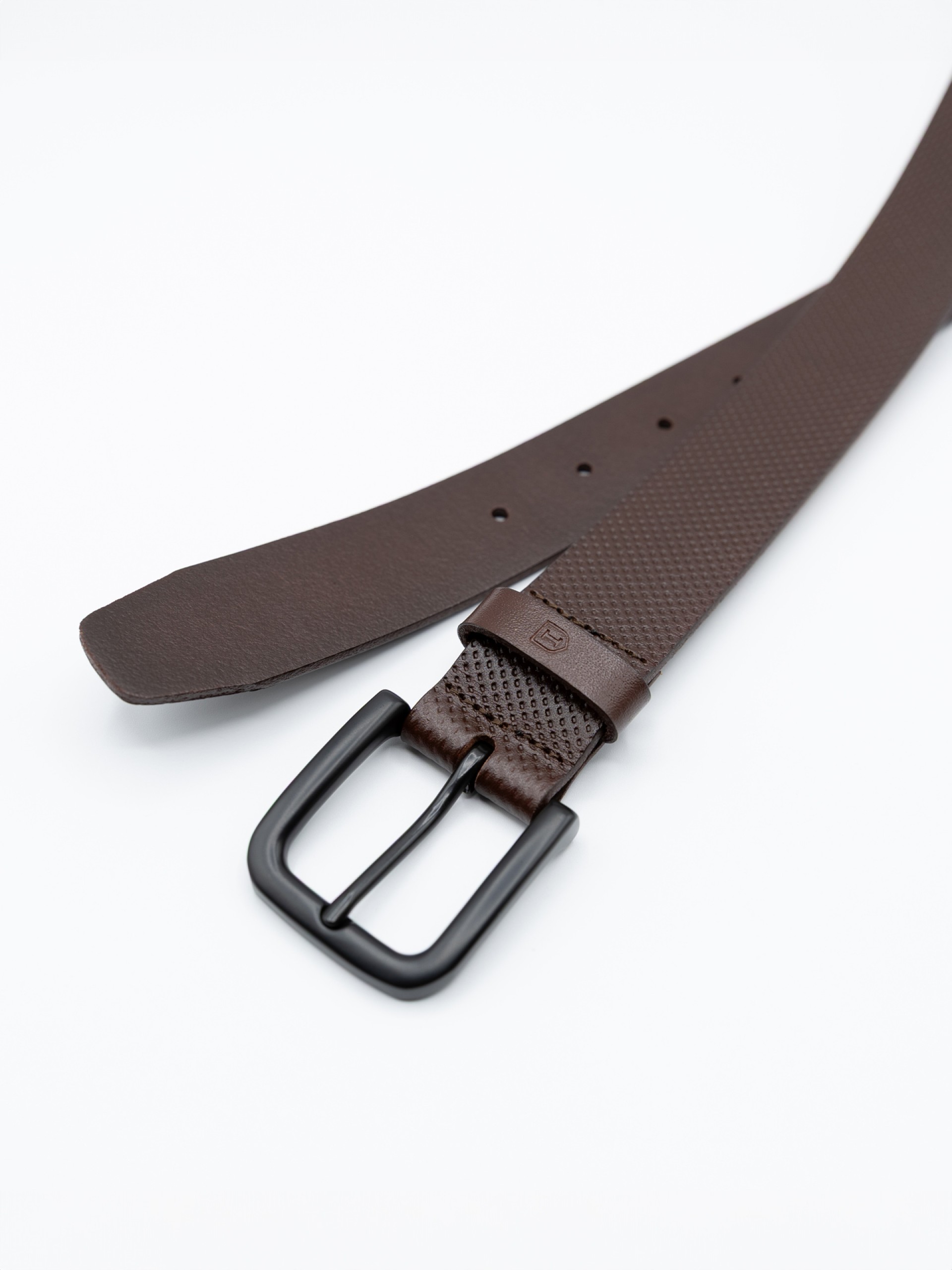 Leather casual belt