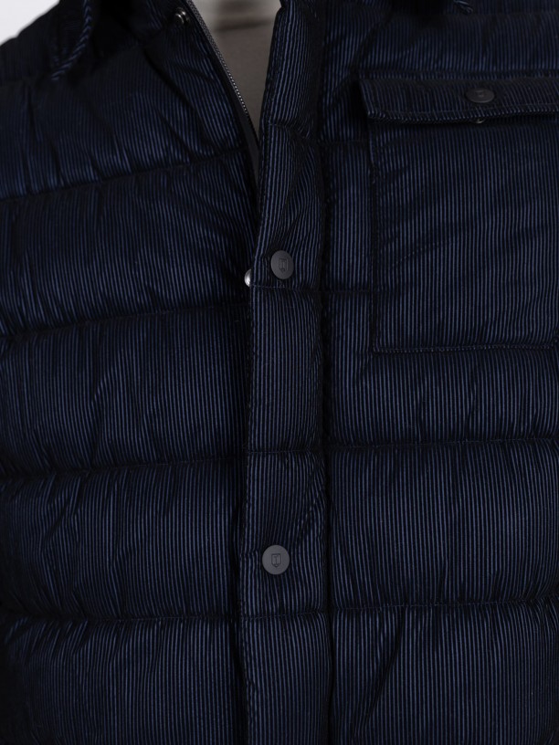 Padded jacket with a velvety touch. Padded jacket with a velvety touch.