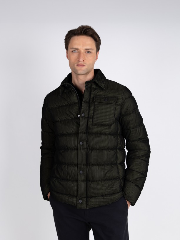 Padded jacket with a velvety touch. Padded jacket with a velvety touch.