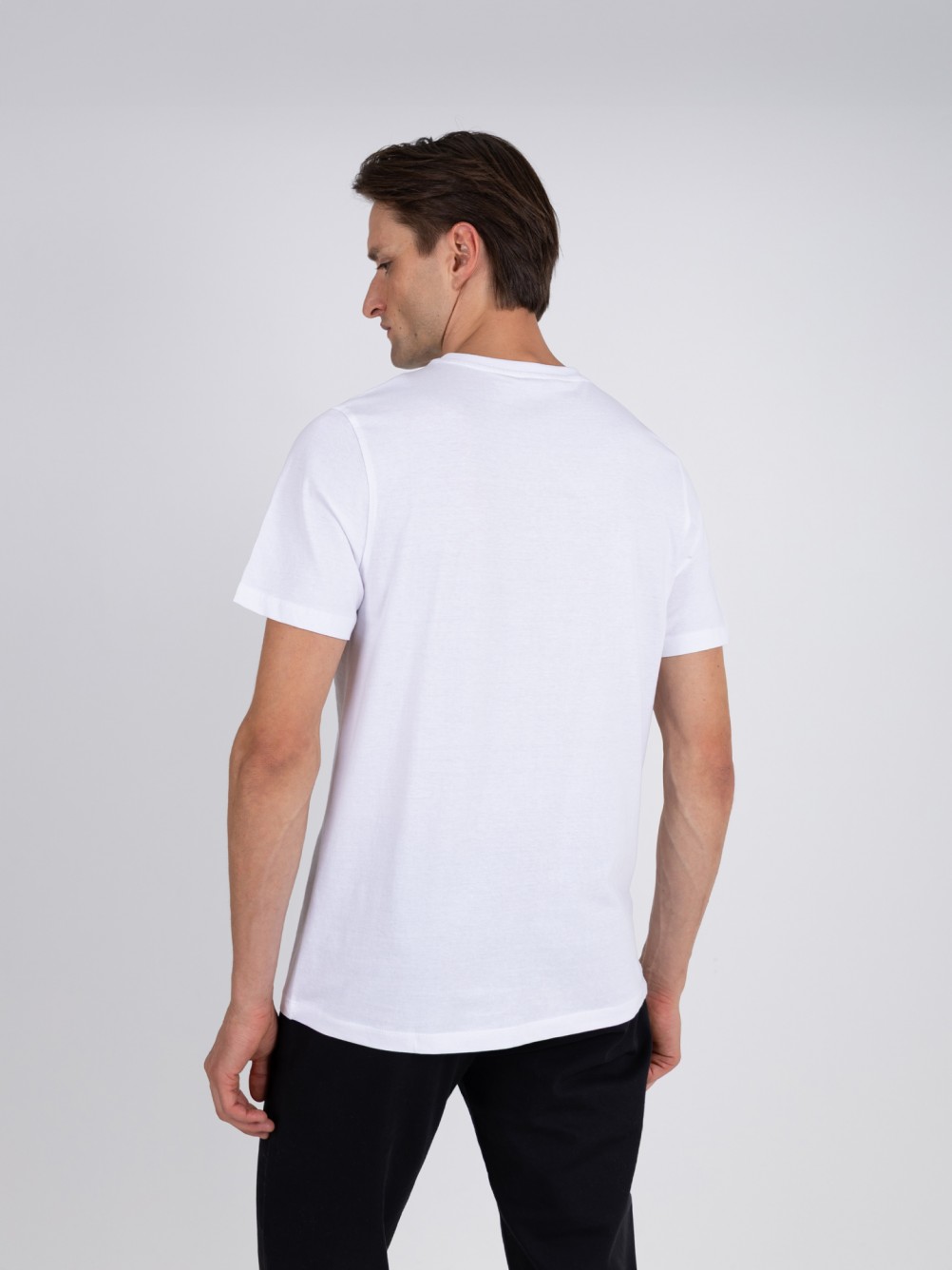 T-shirt lisa 100% algod�o