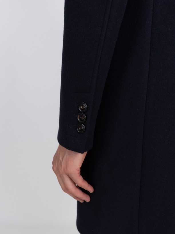 Sobretudo slim fit lapela clssica