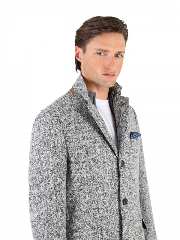 Abrigo de falso tres botones Abrigo de falso tres botones