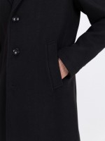Overcoat with classic lapel Overcoat with classic lapel