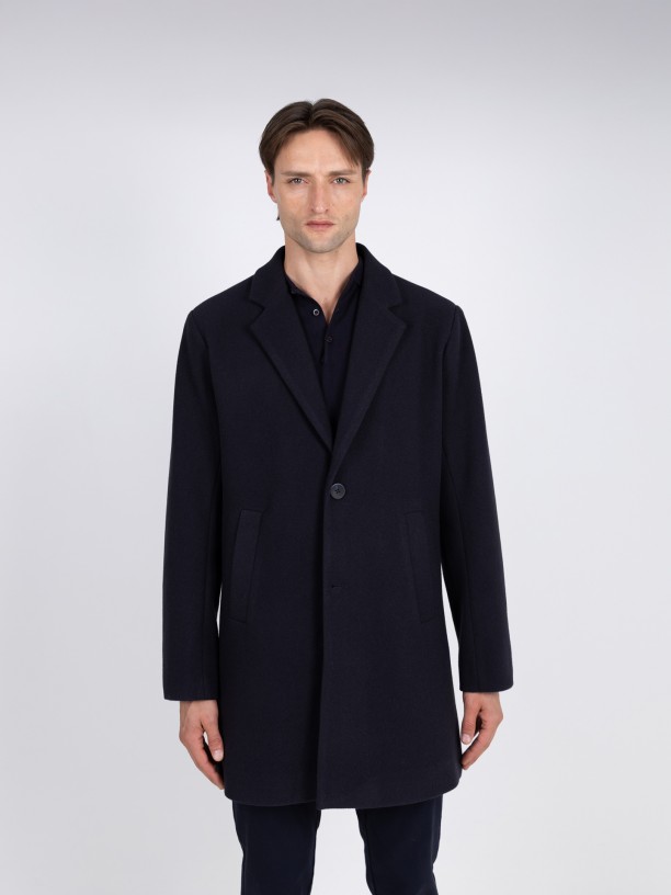 Sobretodo con solapa clásica Sobretodo con solapa clásica