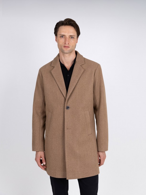 Sobretodo con solapa clásica Sobretodo con solapa clásica