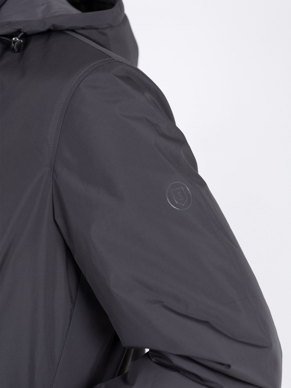 Parka t�cnica com capuz