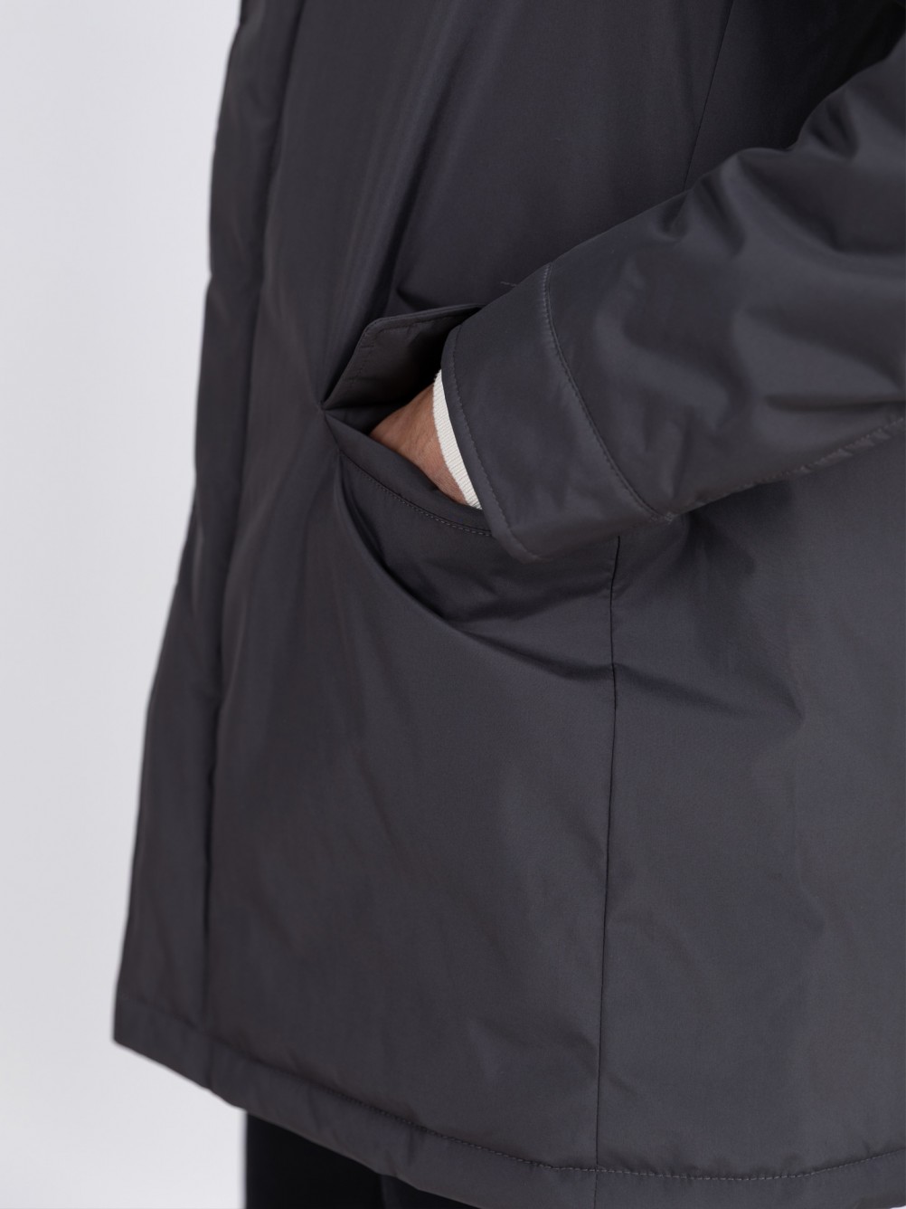 Parka t�cnica com capuz