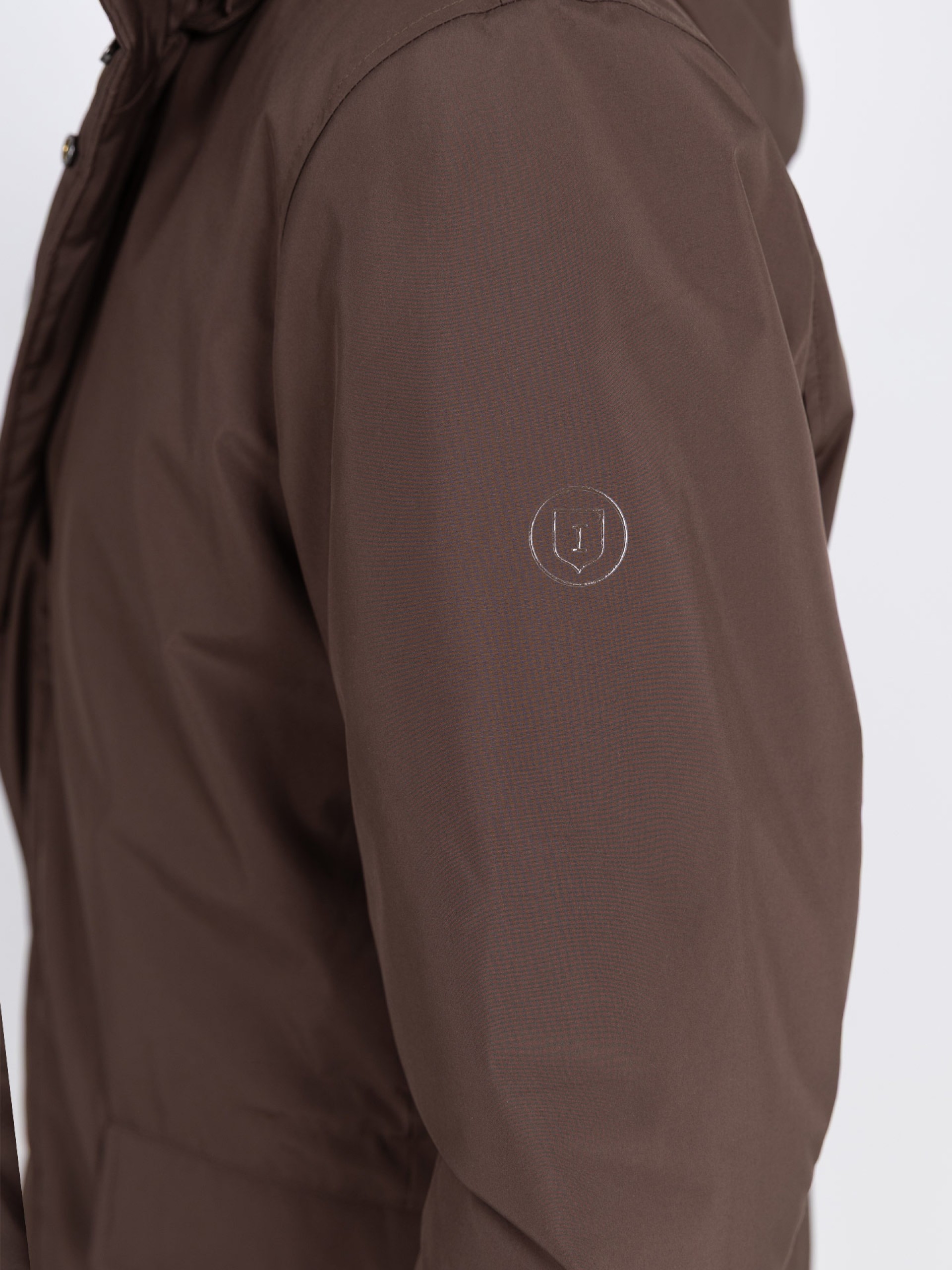 Technical parka with hood
