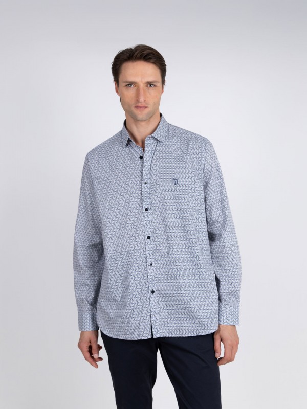 Camisa com padro casual