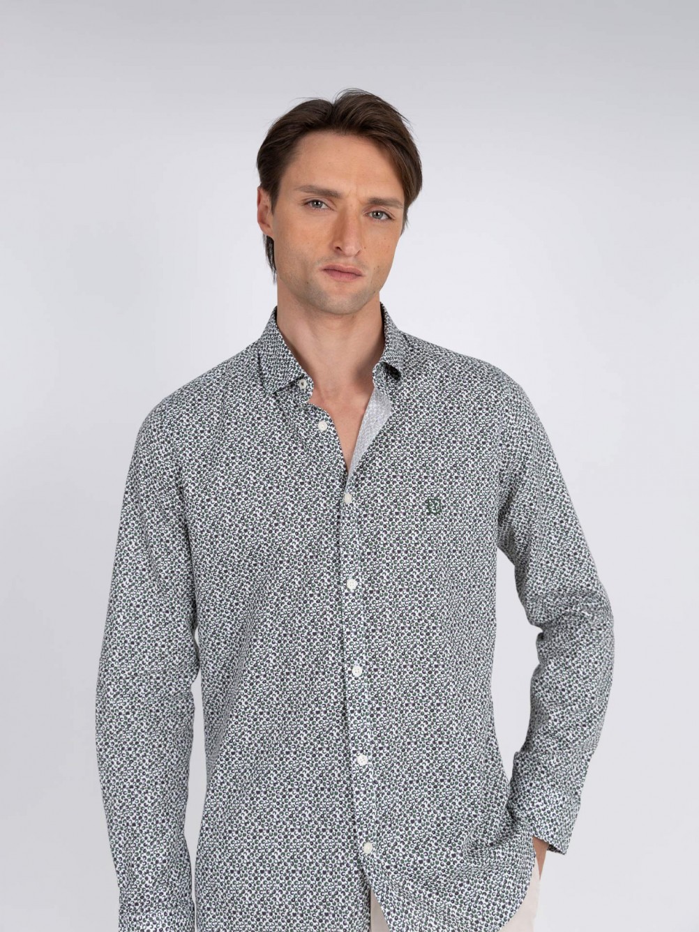 Camisa com padr�o casual