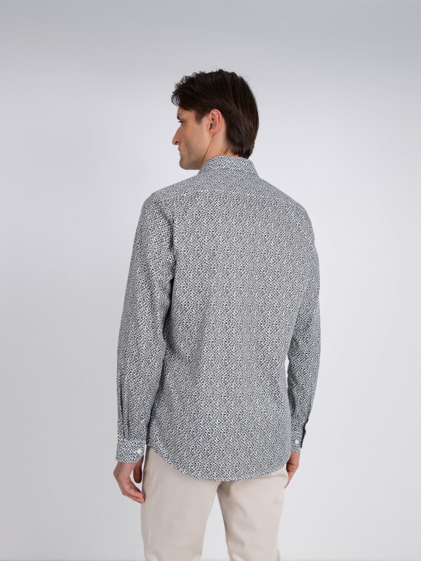 Camisa con estampado casual