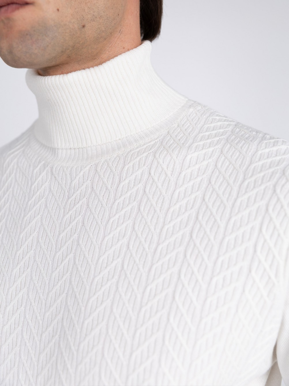 Camisola de gola alta