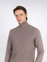 Camisola de gola alta