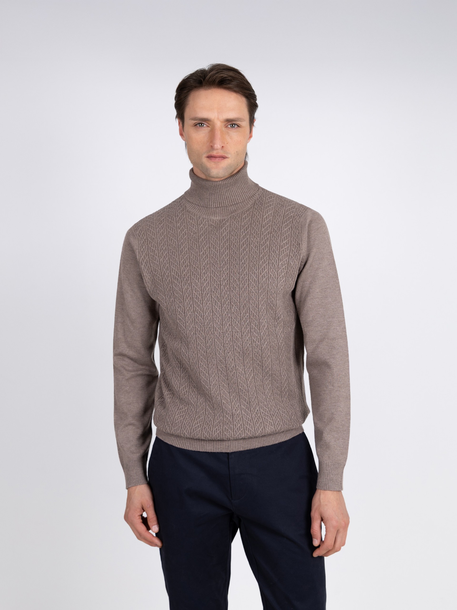 Camisola de gola alta