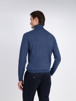 Camisola de gola alta