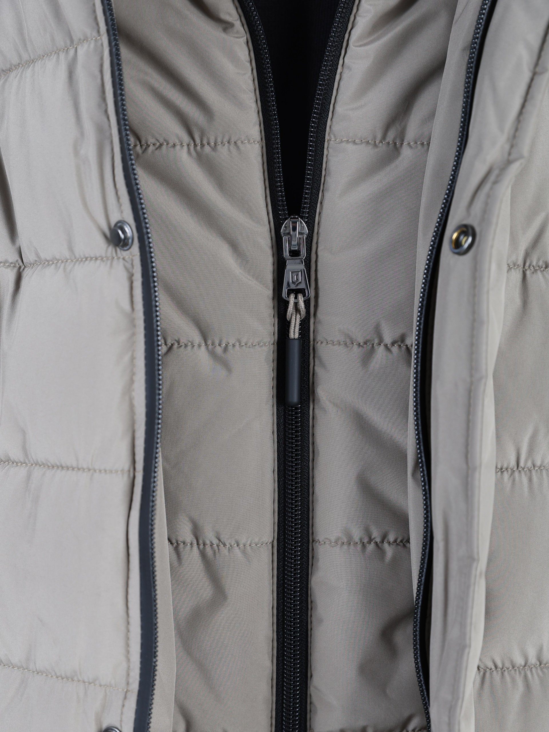 Parka técnica com vista interior