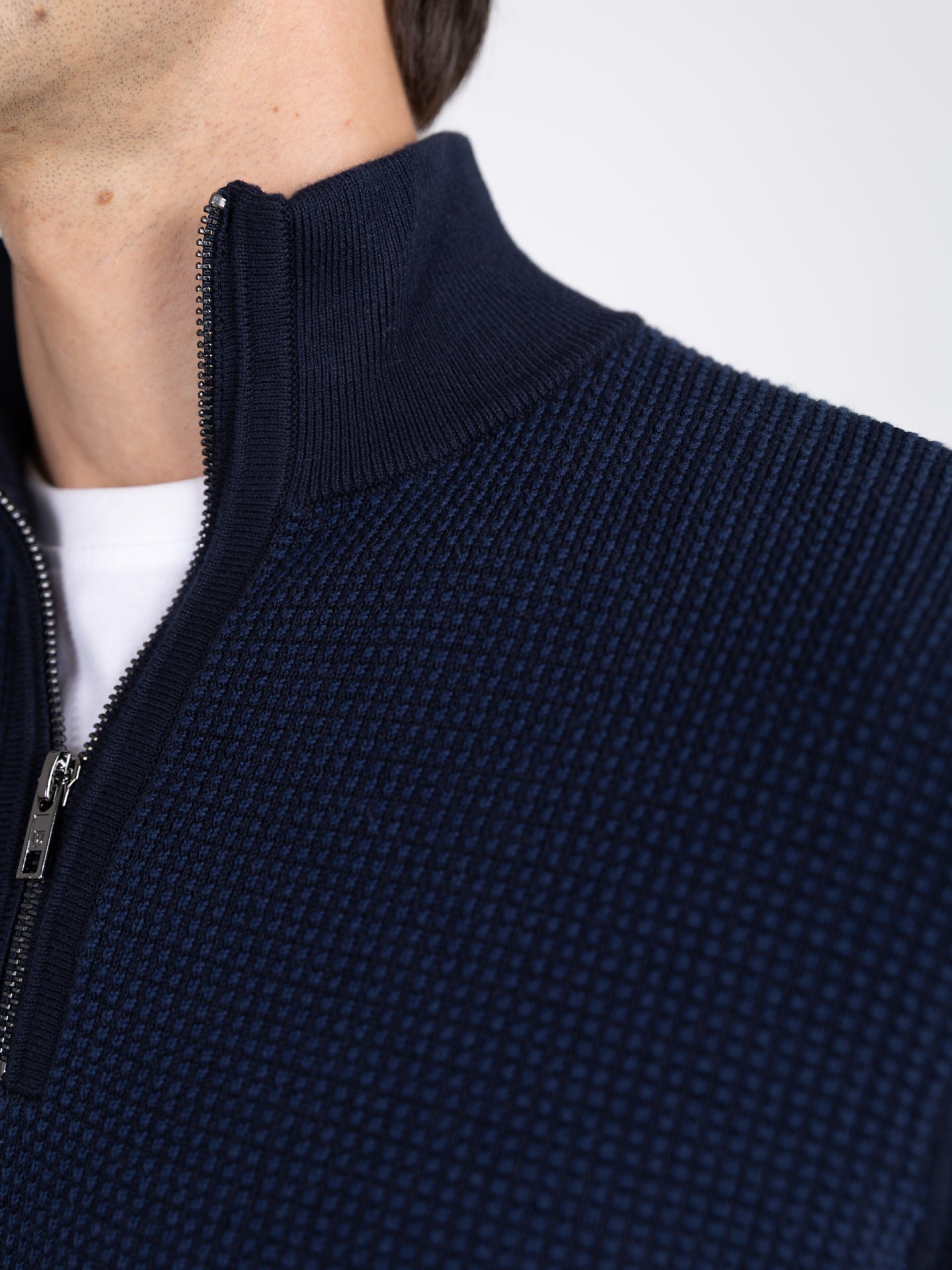 Camisola de meio fecho