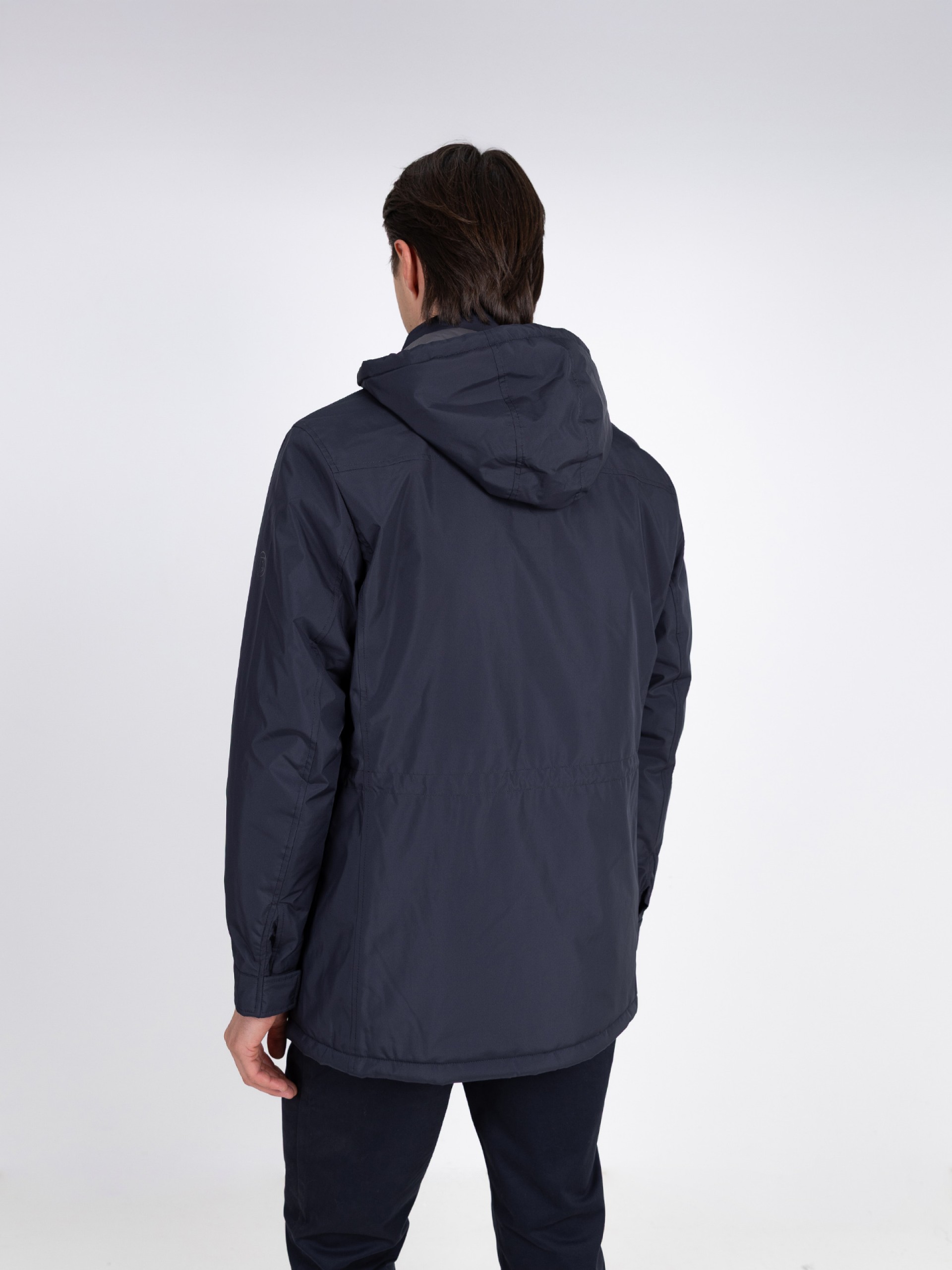 Parka técnica com capuz