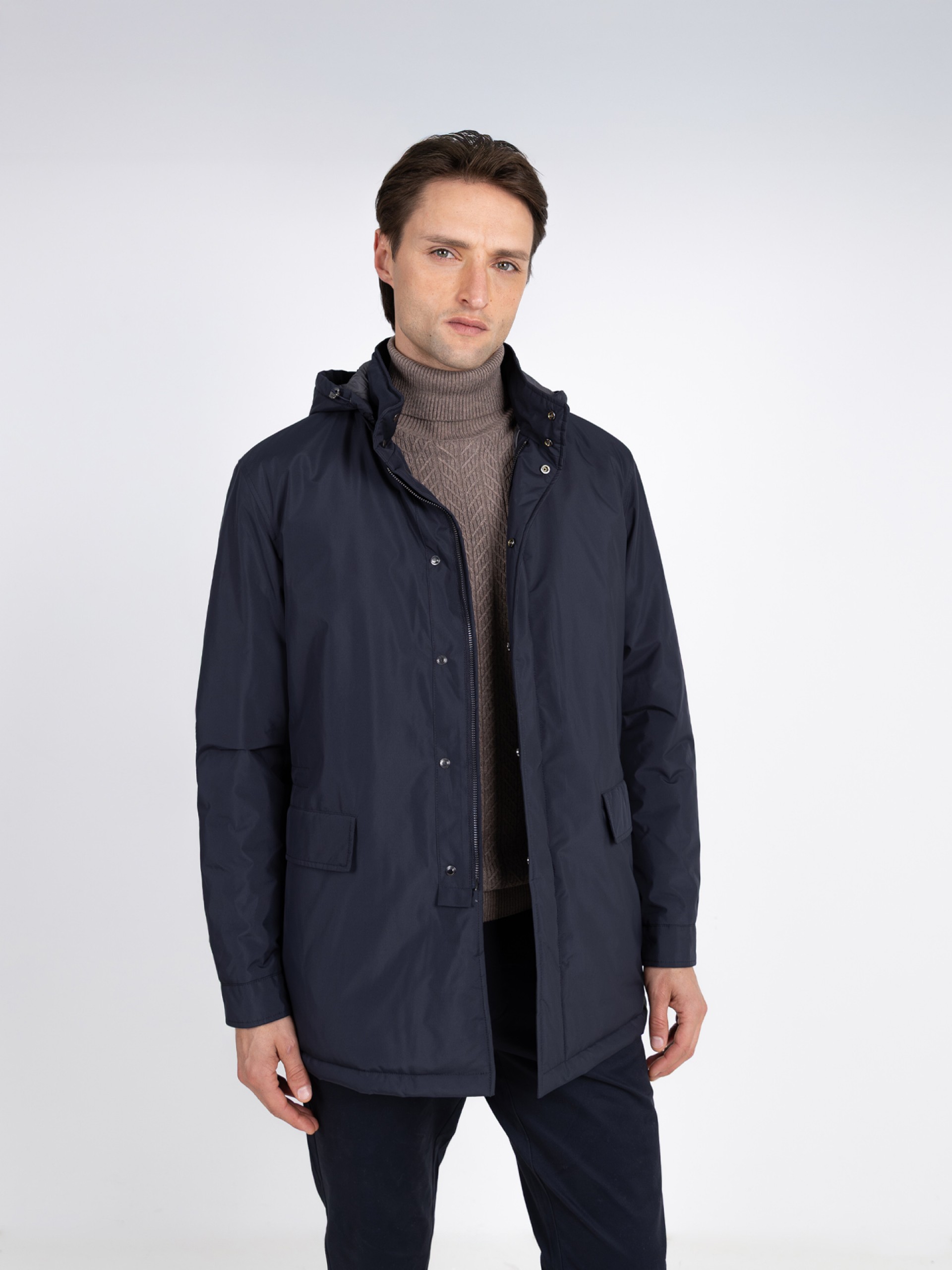 Parka técnica com capuz