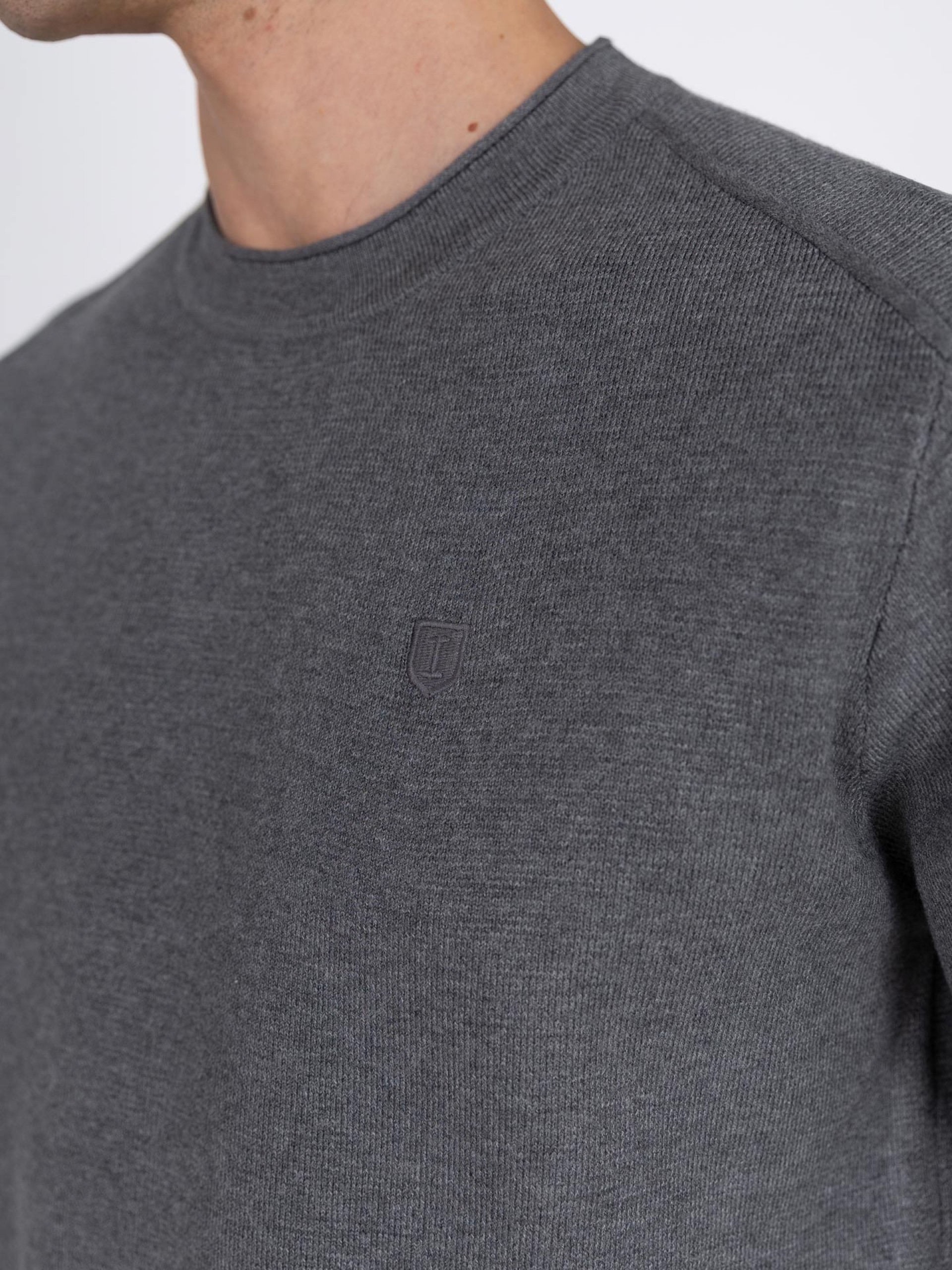 Structured crew-neck knit