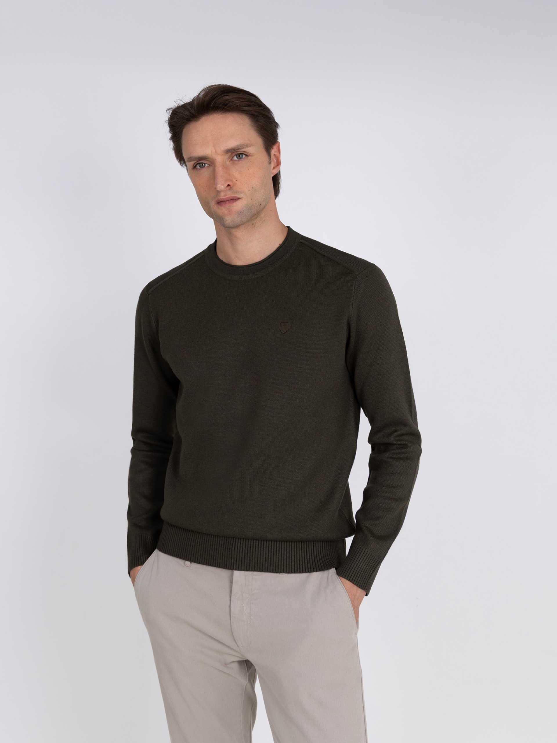 Structured crew-neck knit